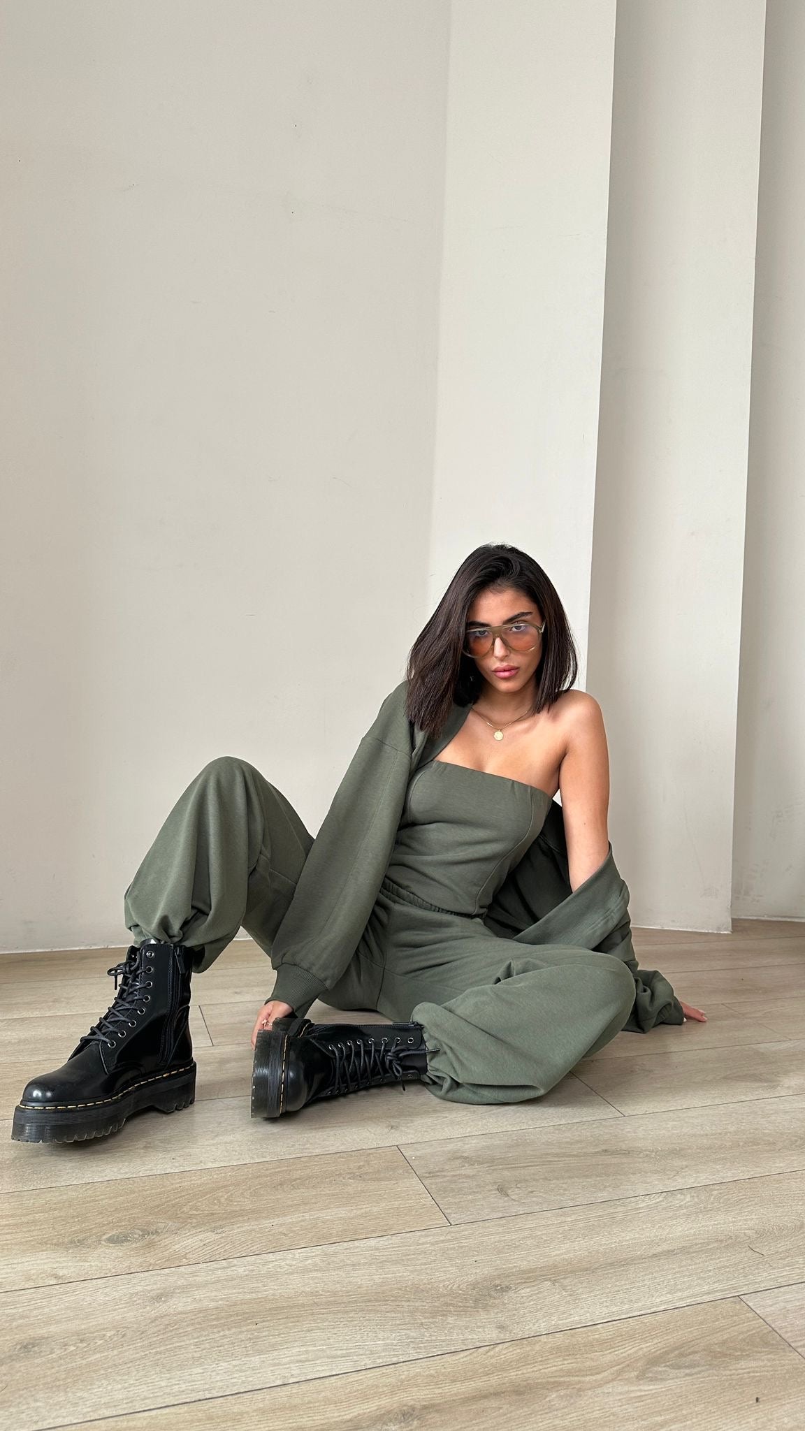 חליפת טריפל