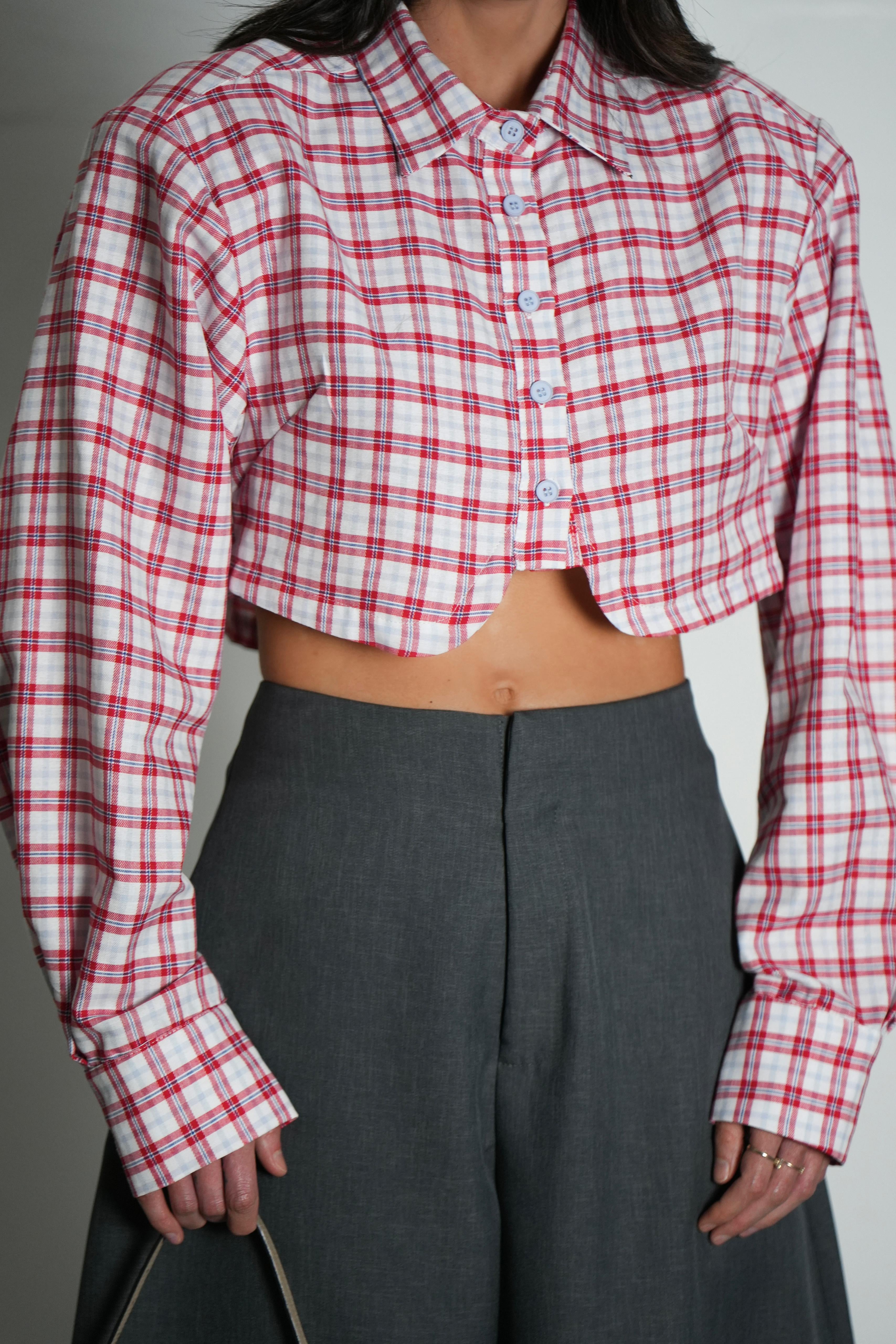 חולצת סטריפ