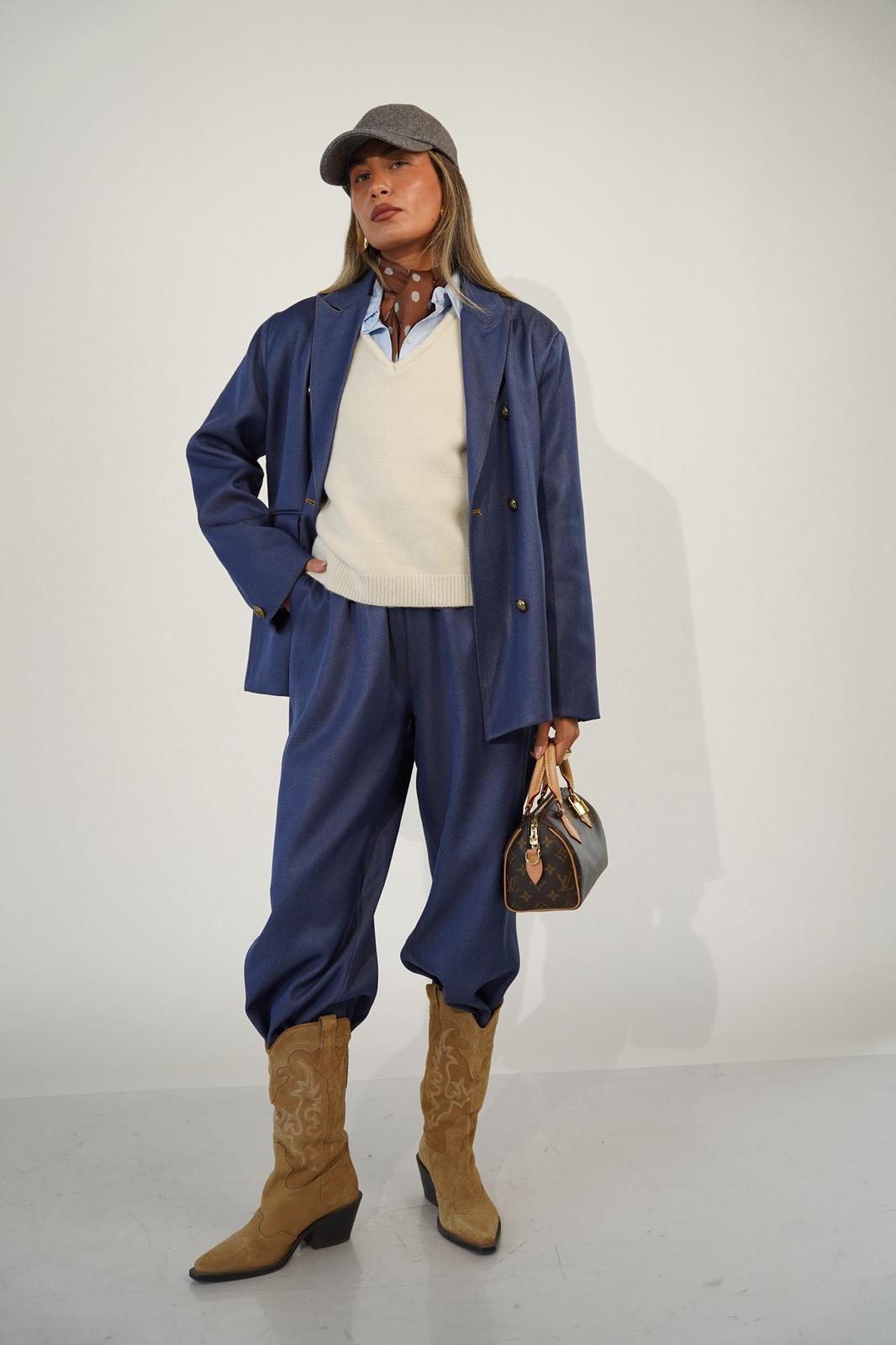 חליפת אלכסנדרה