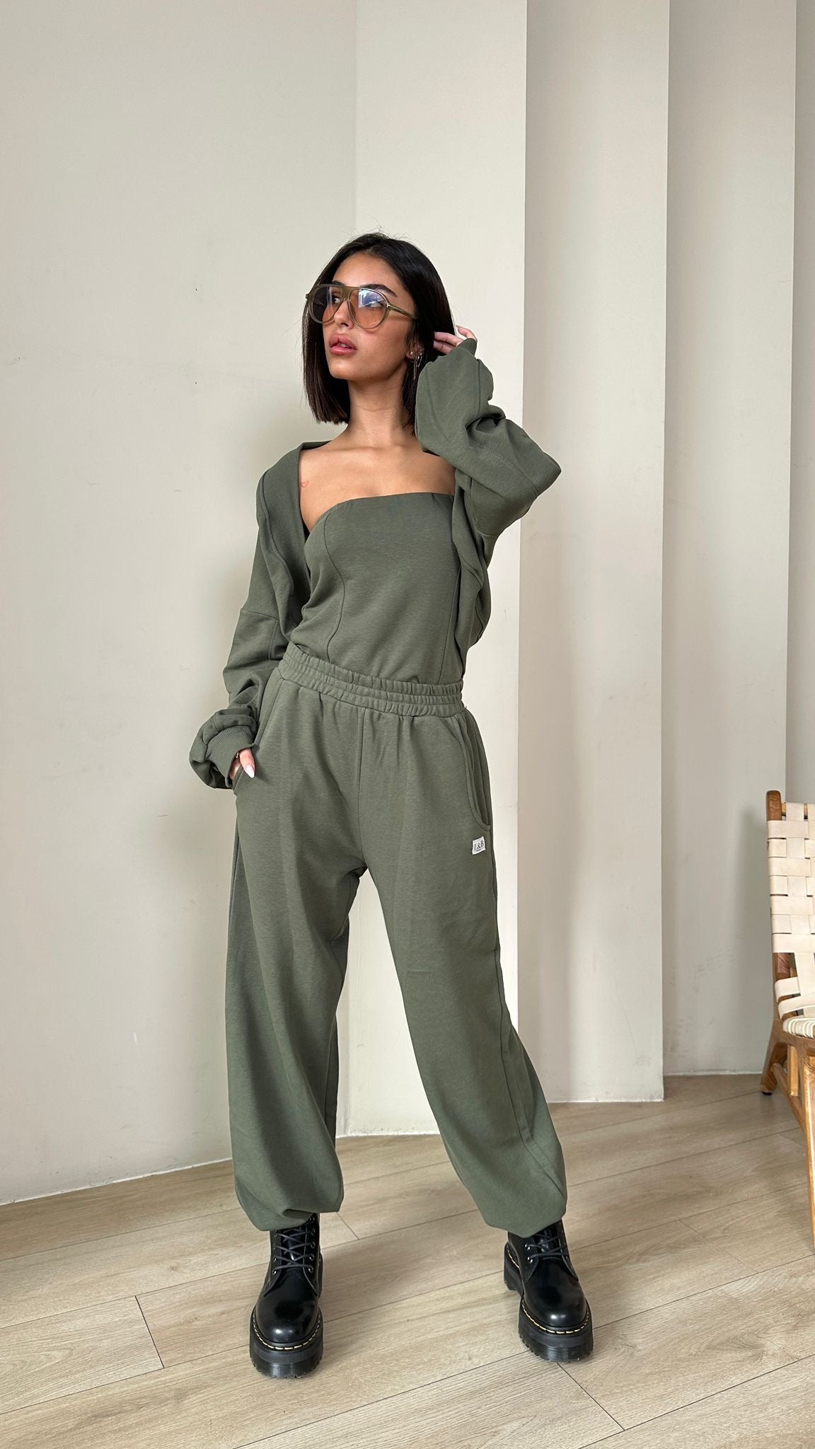 חליפת טריפל