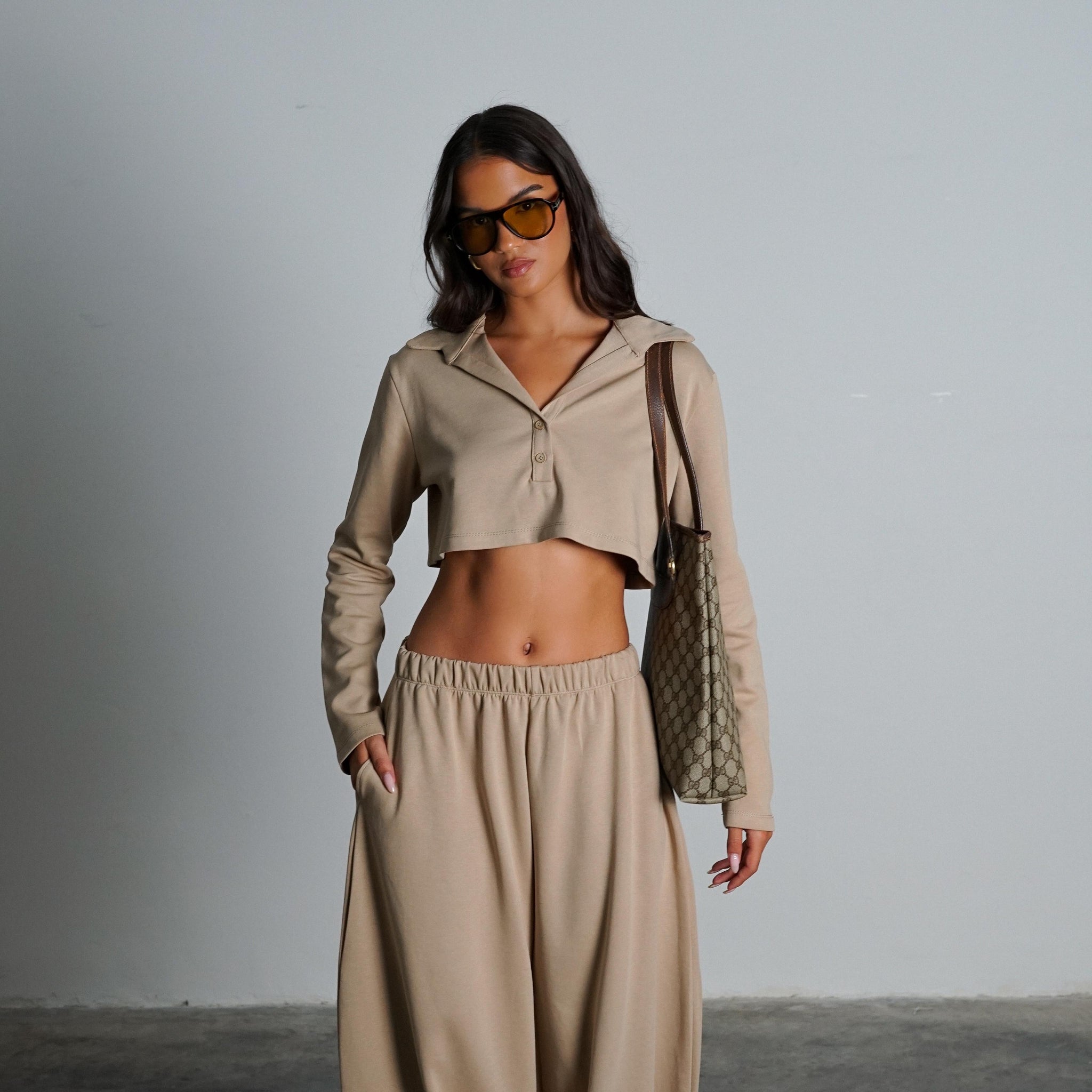 חליפת בלומה