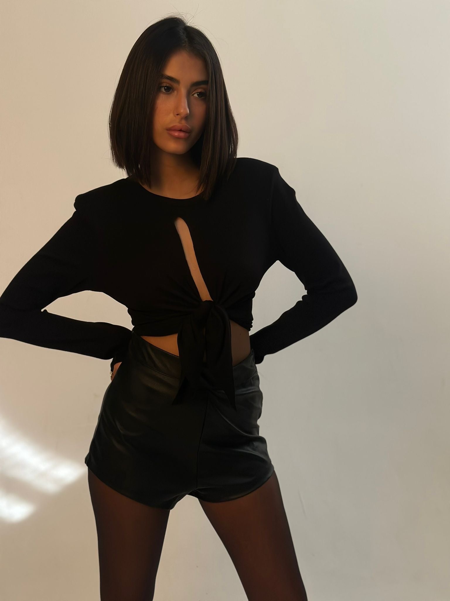 חולצת בייסיק קשירה