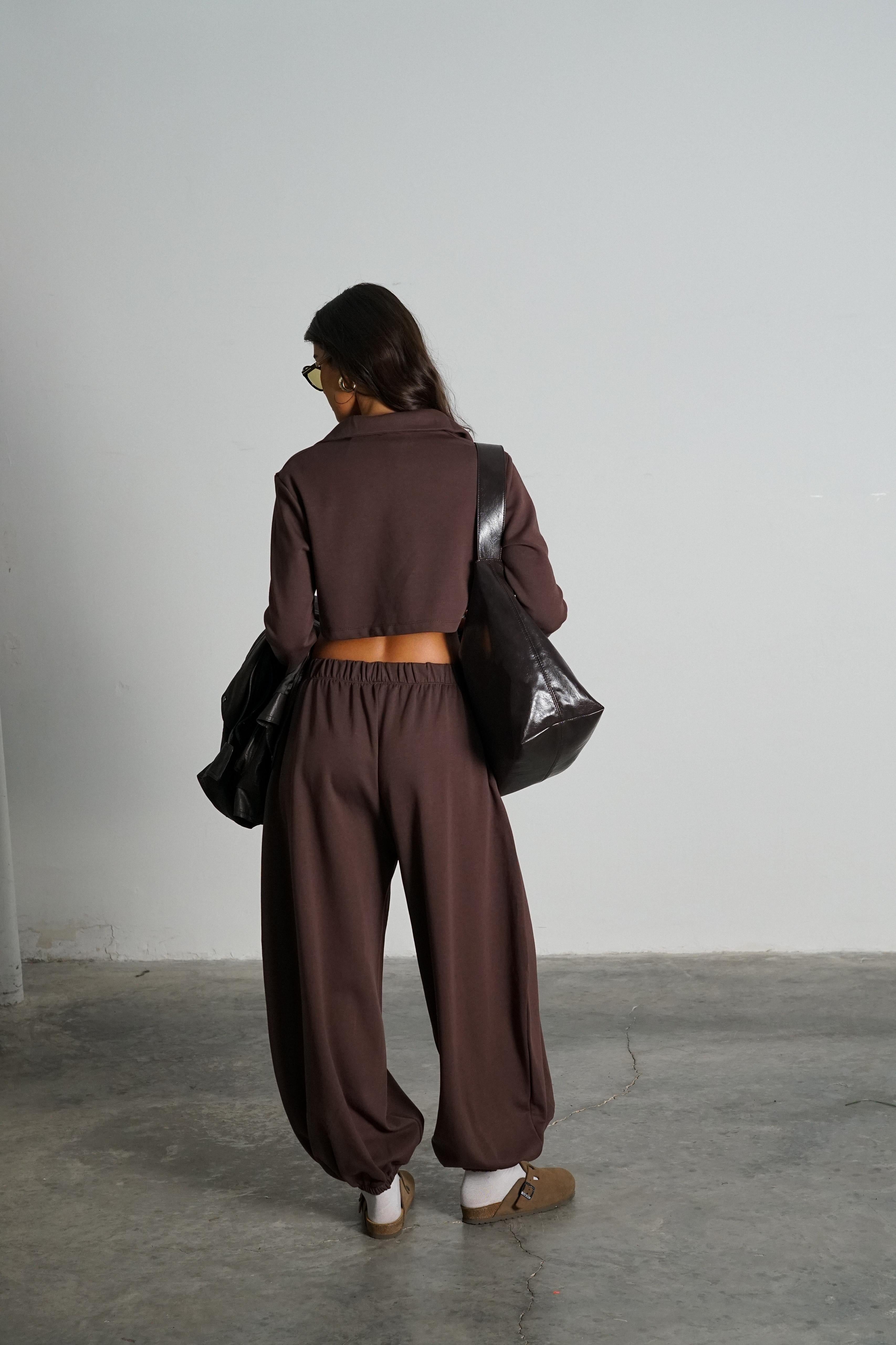 חליפת בלומה