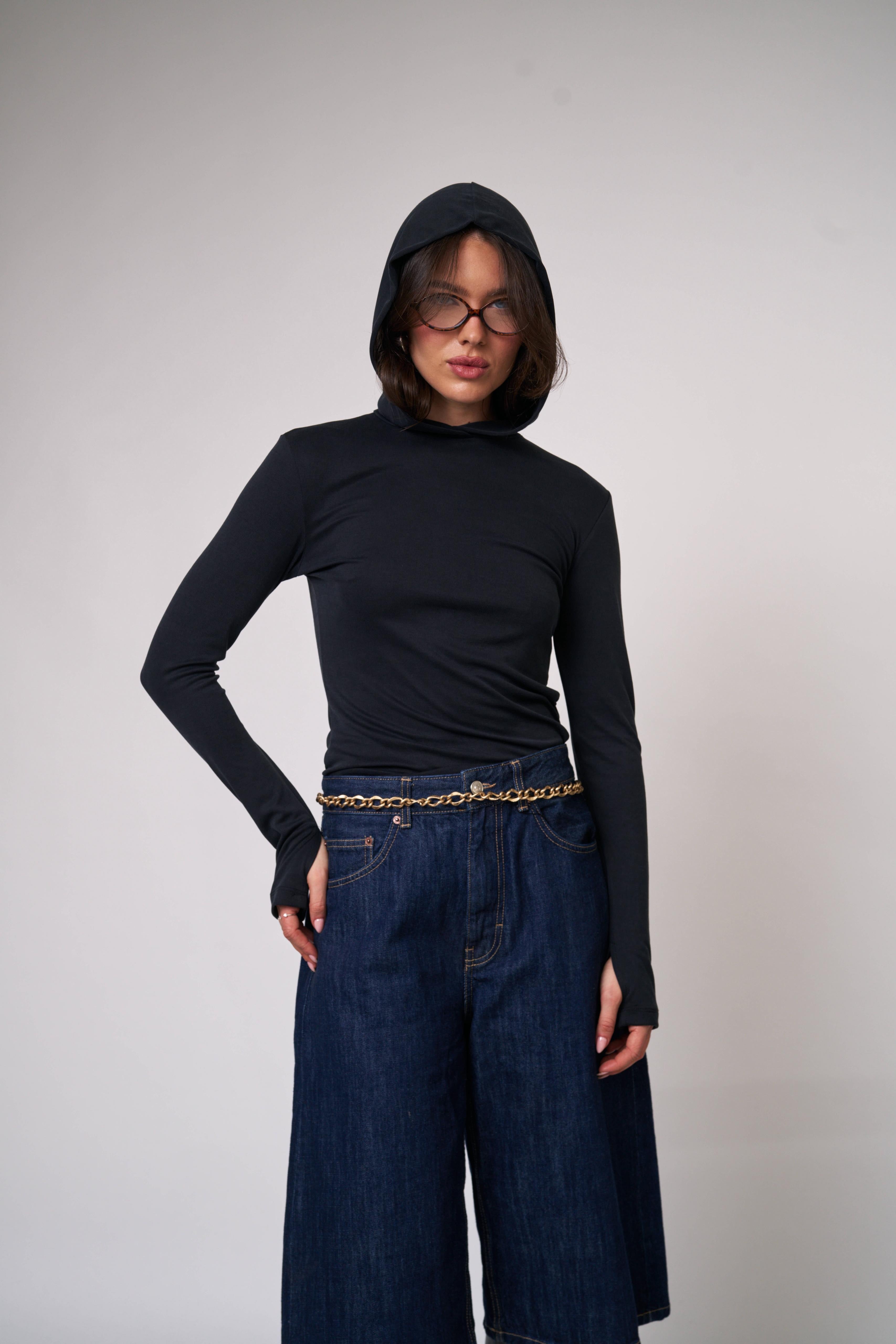 חולצת קפוצ׳ון אלה