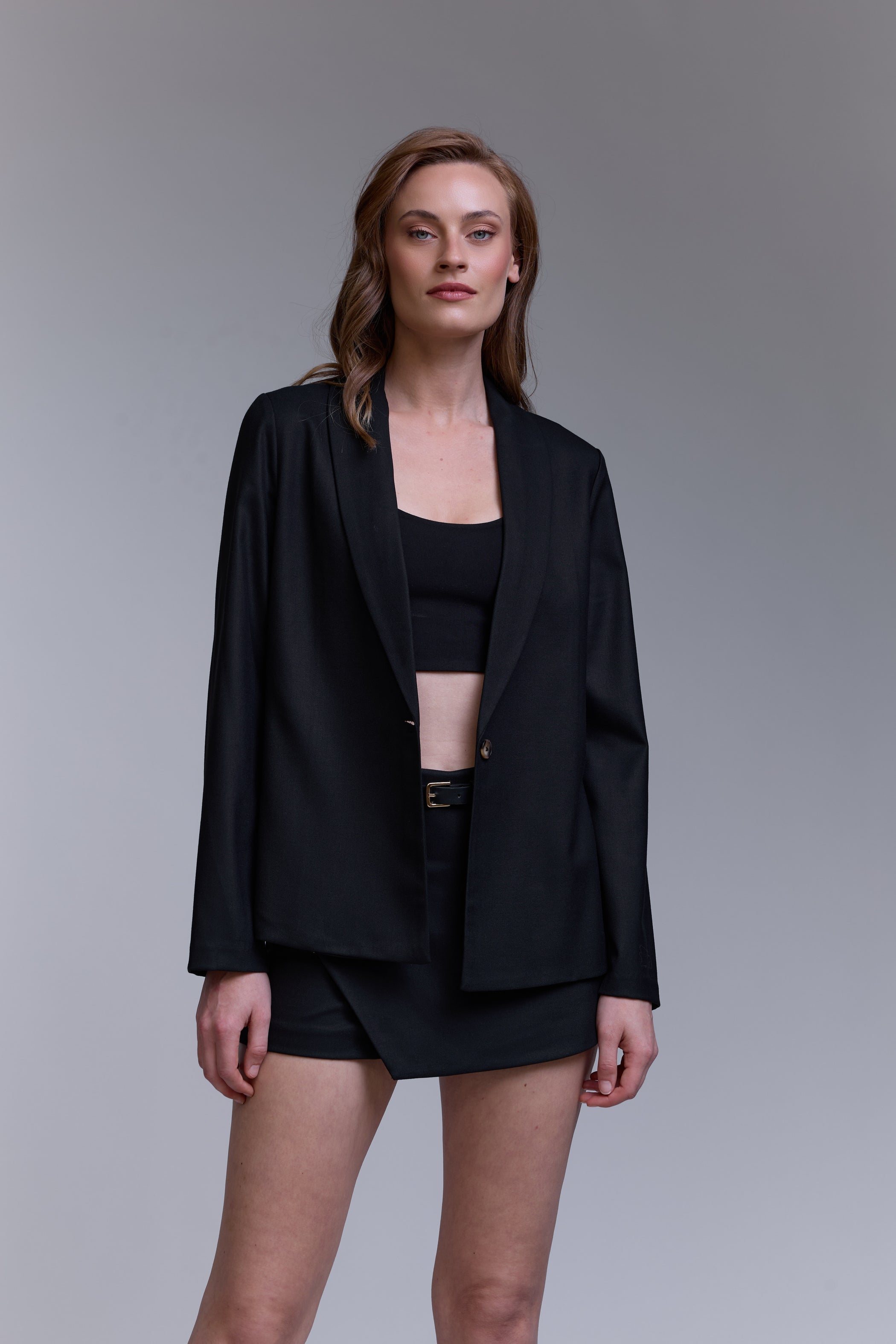 חליפת חצאית מכנס