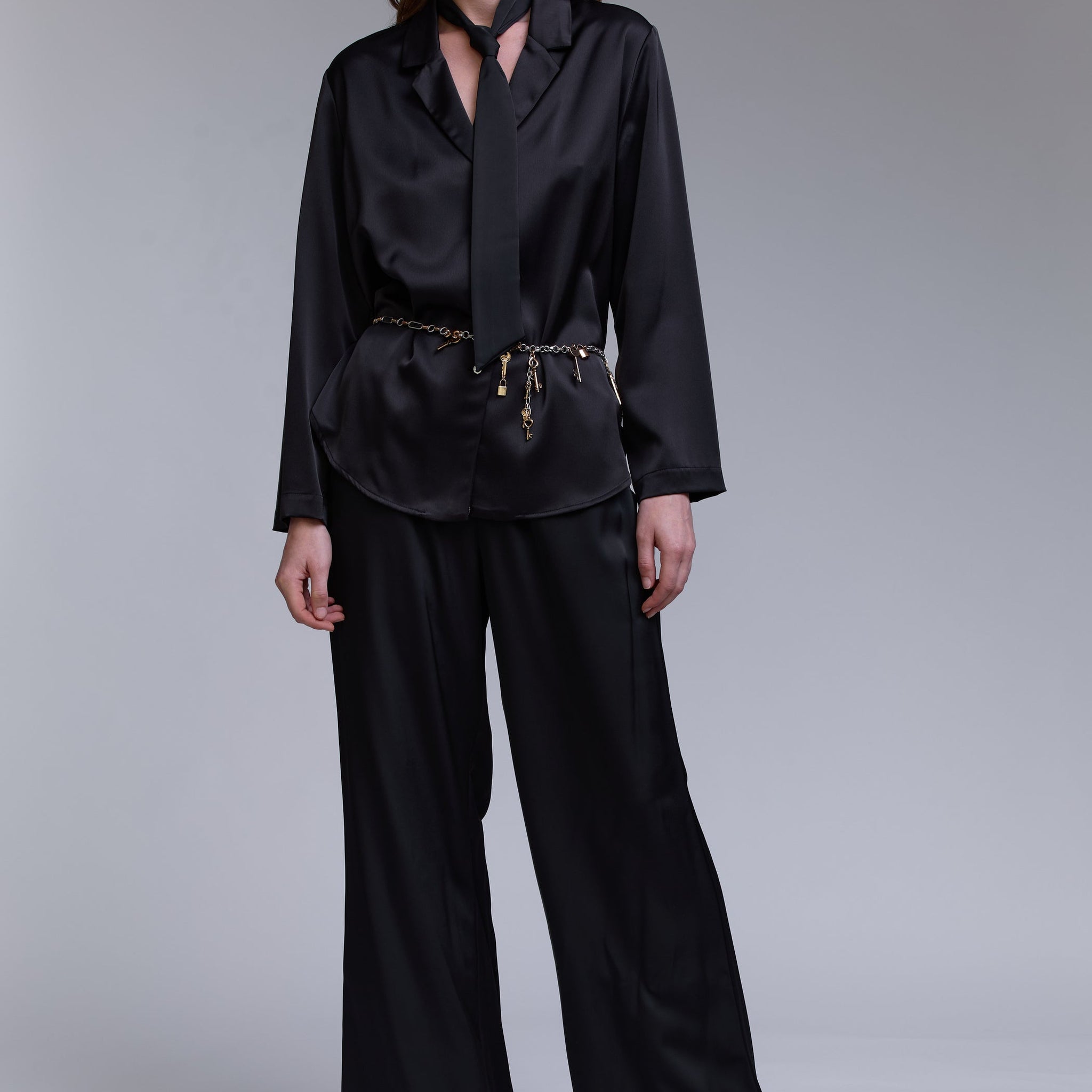 חליפה חולצה סאטן