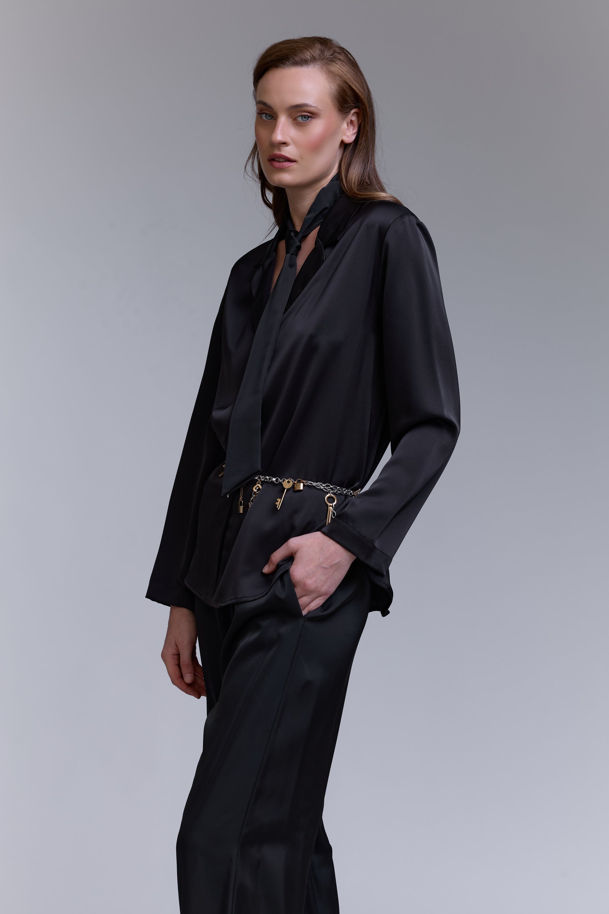 חליפה חולצה סאטן