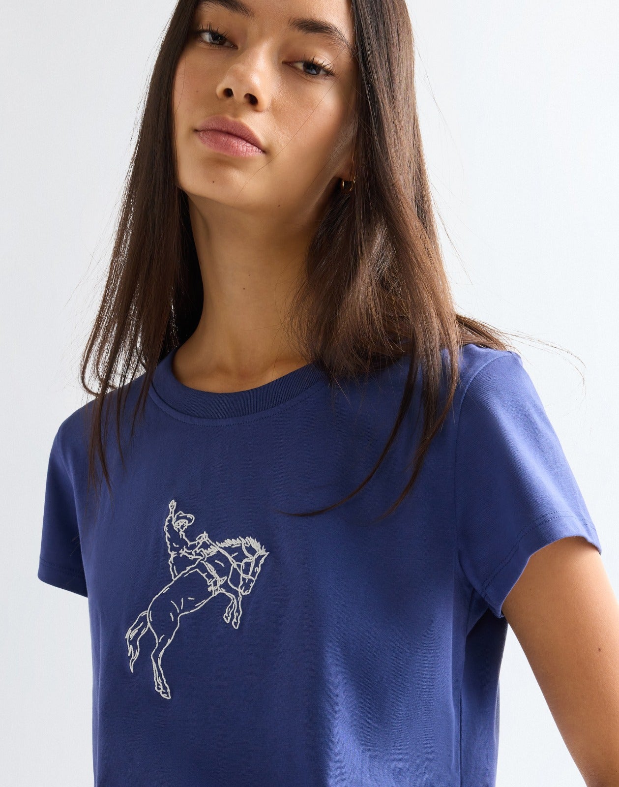 טישרט רקמה BABY TEE